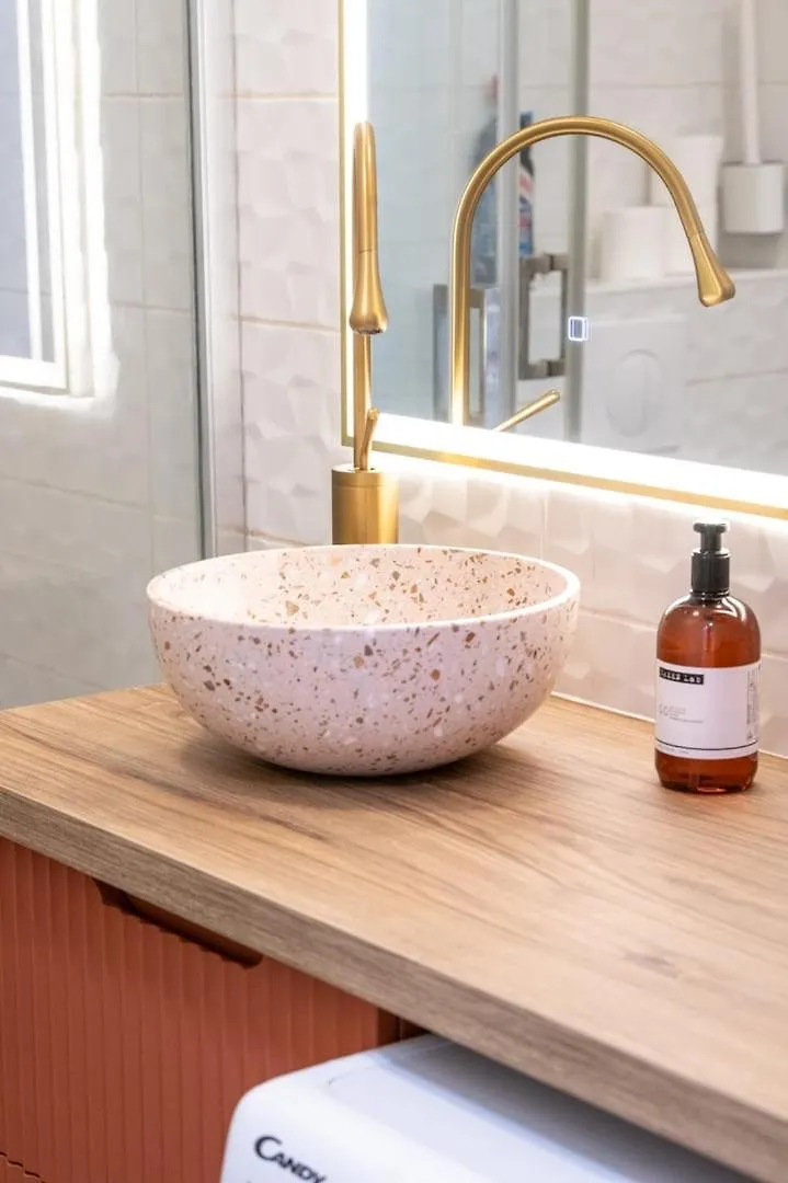 Appartamento Le Hirvi - cocon zen et épuré à 10min Vieux Lione 0*,