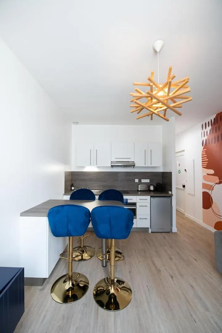 Appartamento Le Hirvi - cocon zen et épuré à 10min Vieux Lione